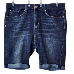 Levi Strauss Signature MidRise Bermuda Denim Shorts Size 16 Blue Wash Cuffed EUC